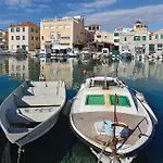 Lägenhet 3 Bedroom Cozy Apartment In Vodice