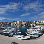 Lägenhet 3 Bedroom Cozy Apartment In Vodice Vodice